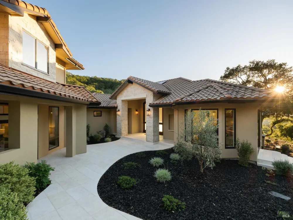 9995 Courtney Drive Kenwood, CA 95452