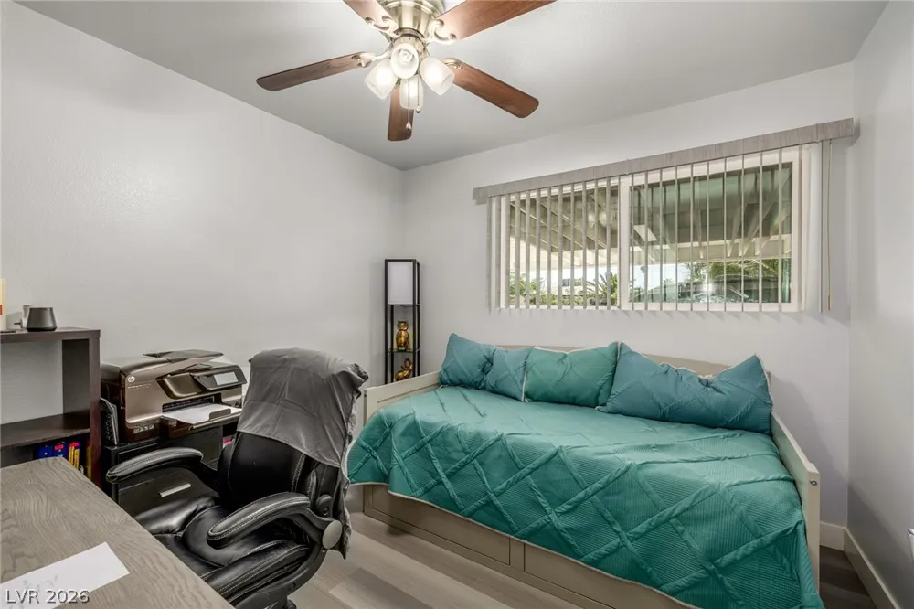 5204 Holmby Avenue Las Vegas, NV 89146