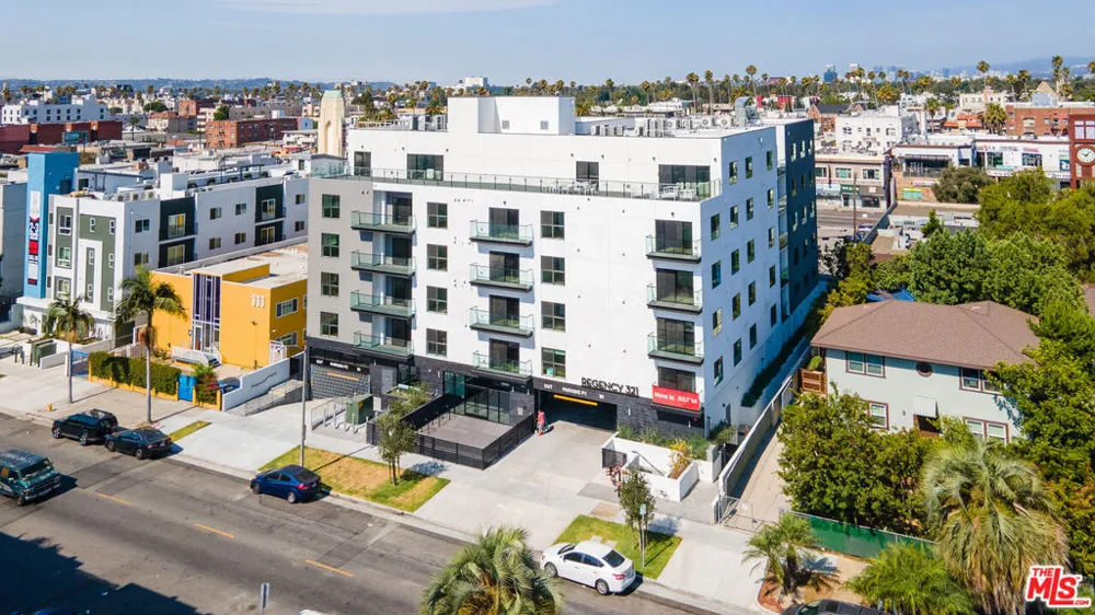 321 S Oxford Avenue #606 Los Angeles, CA 90020