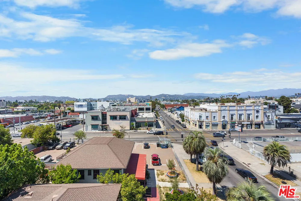 321 S Oxford Avenue #606 Los Angeles, CA 90020