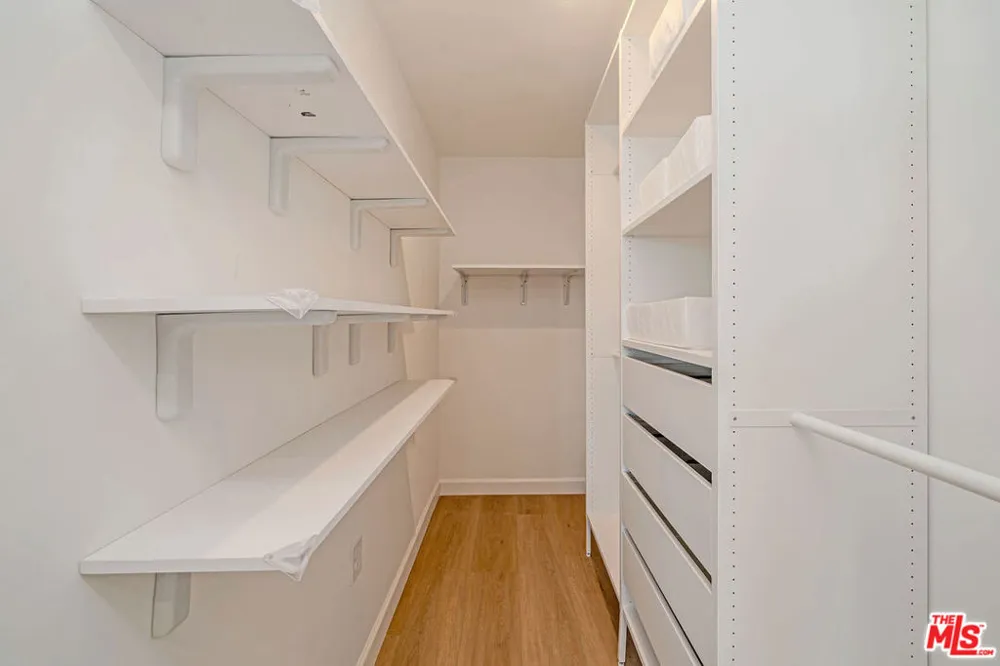 321 S Oxford Avenue #606 Los Angeles, CA 90020