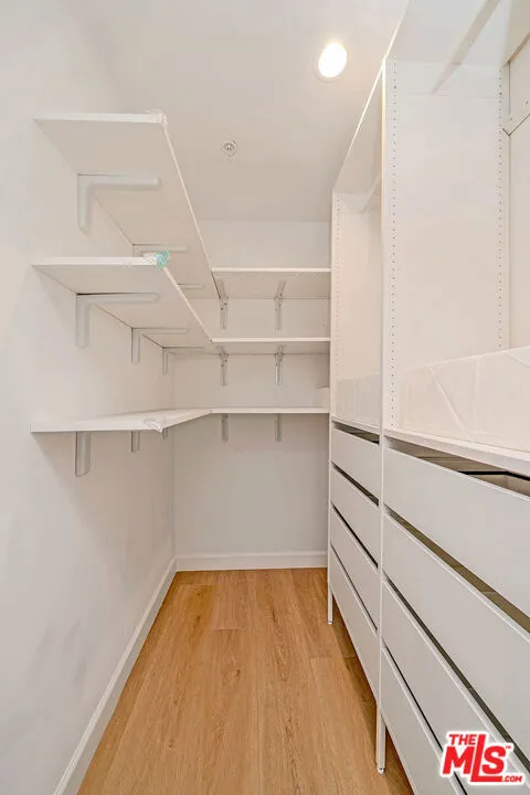 321 S Oxford Avenue #606 Los Angeles, CA 90020