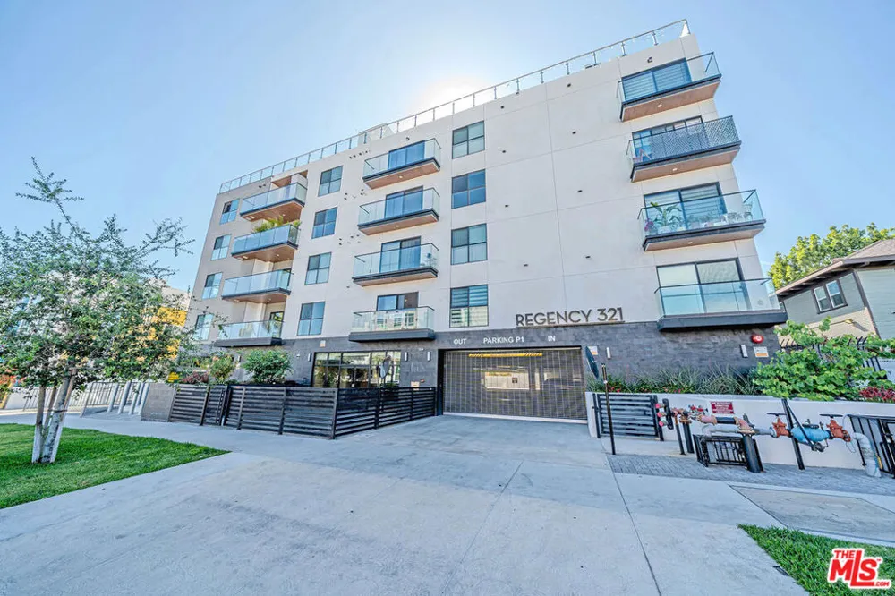 321 S Oxford Avenue #606 Los Angeles, CA 90020