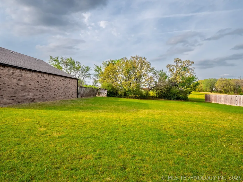 909 Fireside Estate McAlester, OK 74501
