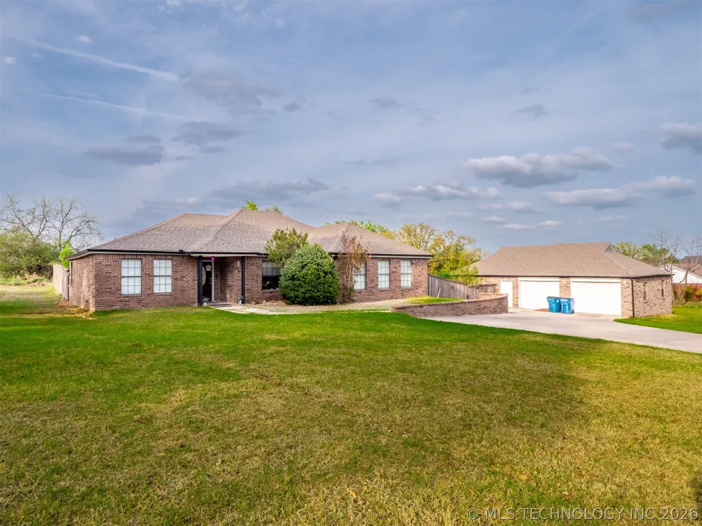 909 Fireside Estate McAlester, OK 74501