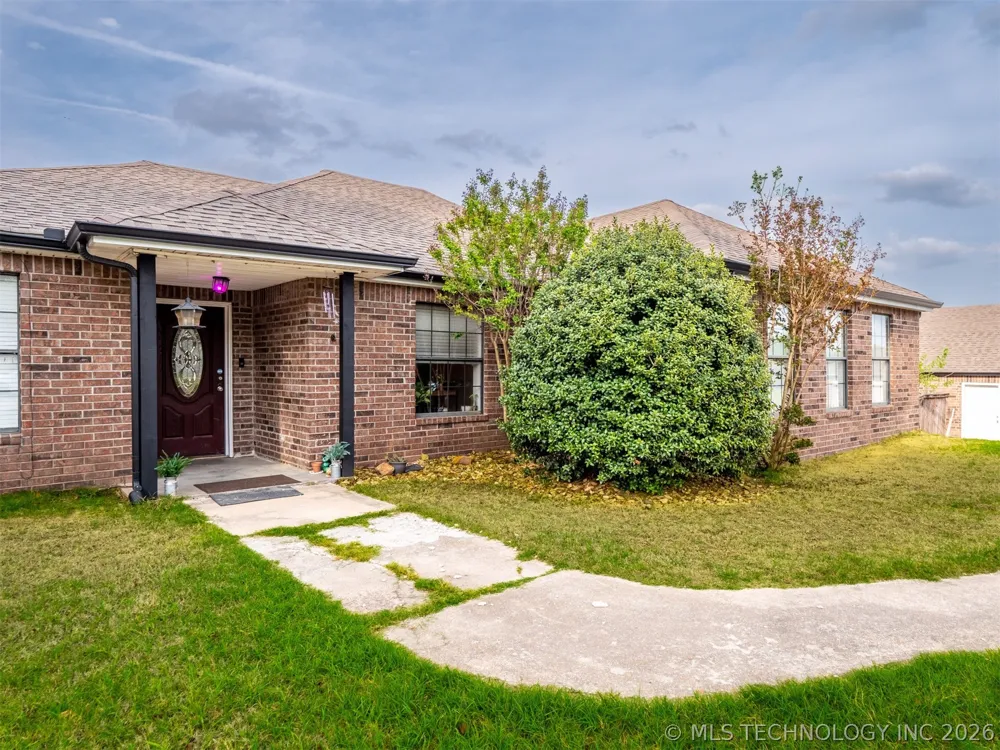 909 Fireside Estate McAlester, OK 74501