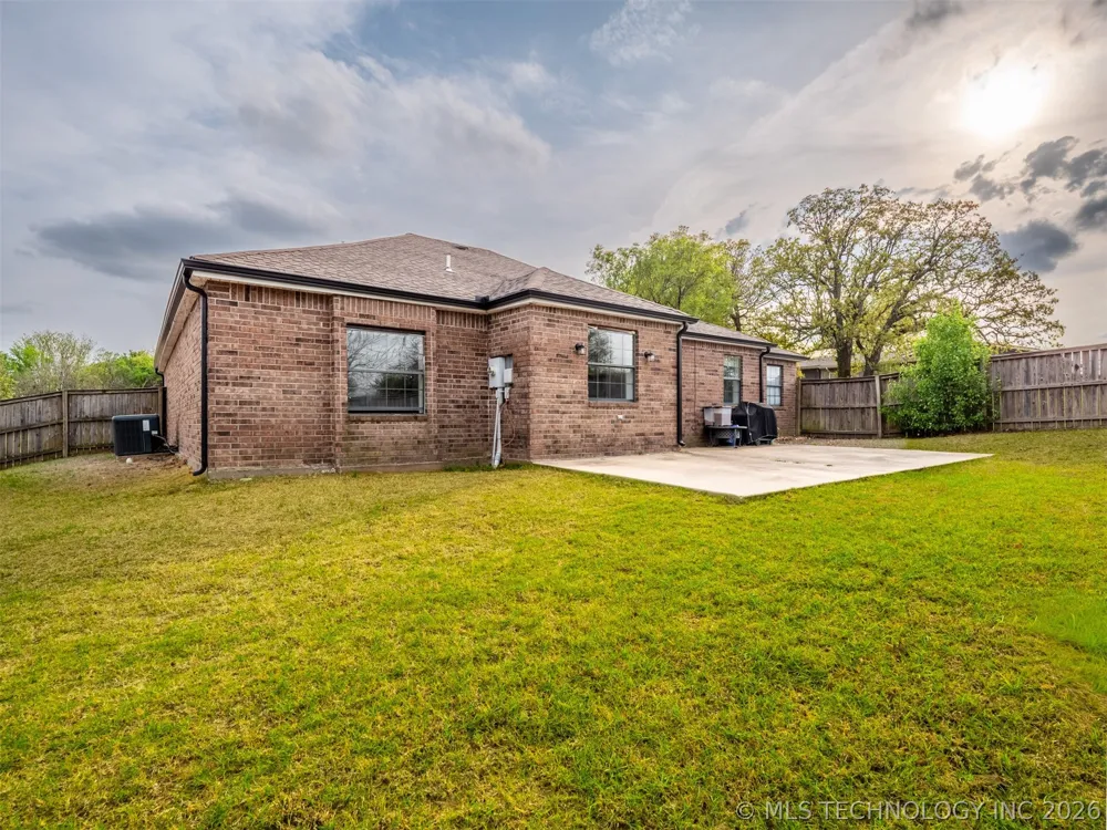 909 Fireside Estate McAlester, OK 74501