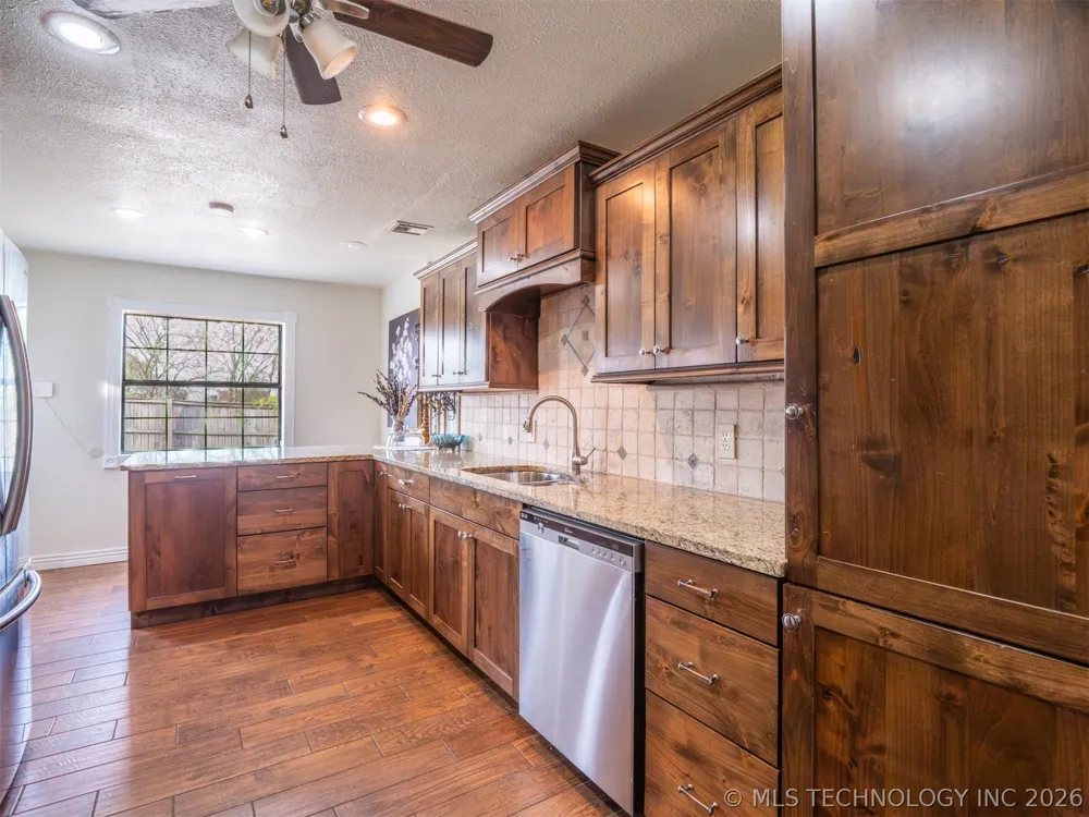 909 Fireside Estate McAlester, OK 74501