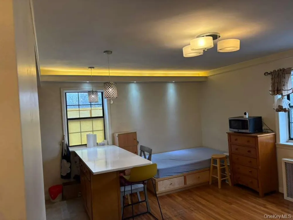 144-04 78th Avenue #3K Flushing, NY 11367