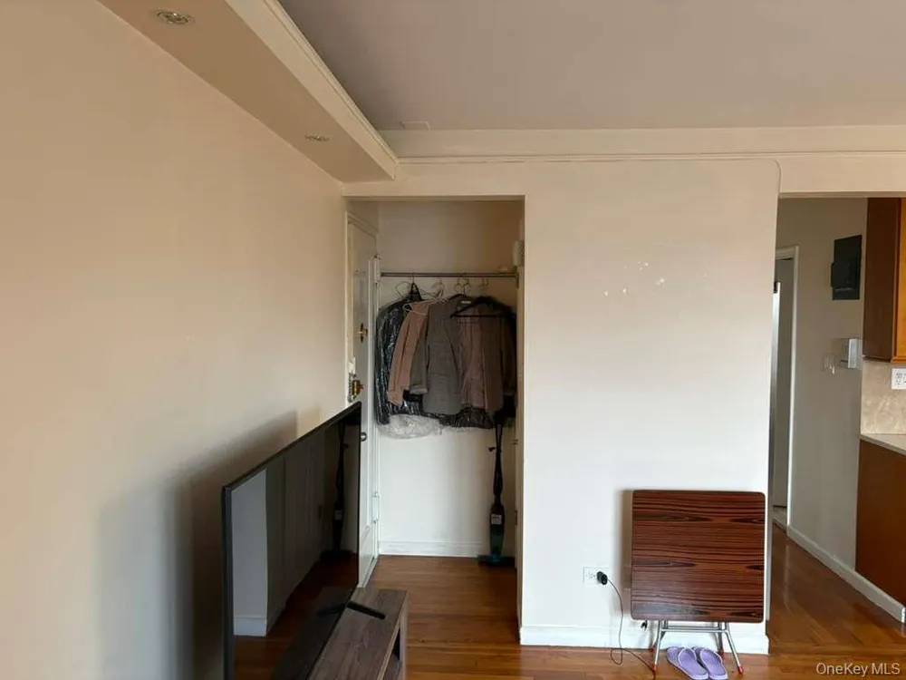 144-04 78th Avenue #3K Flushing, NY 11367