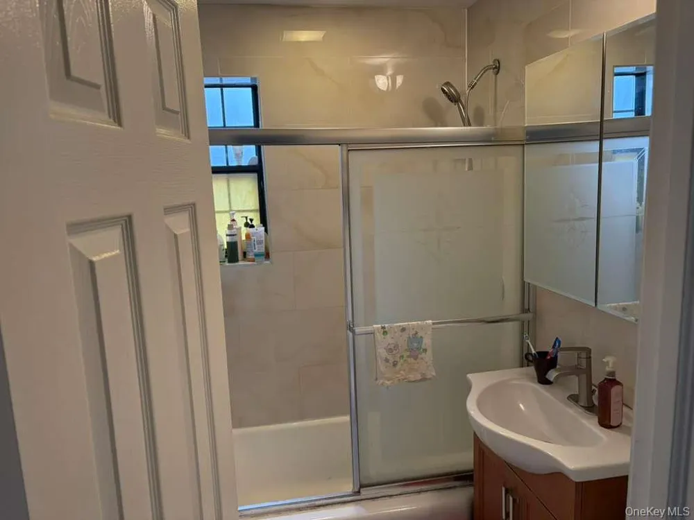 144-04 78th Avenue #3K Flushing, NY 11367