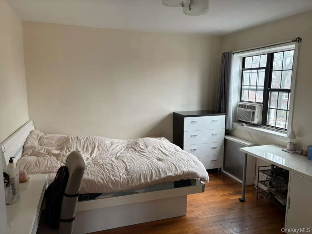144-04 78th Avenue #3K Flushing, NY 11367