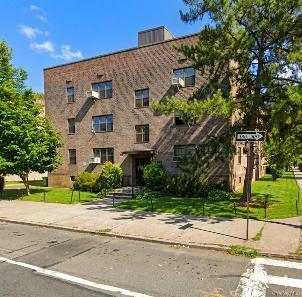 144-04 78th Avenue #3K Flushing, NY 11367