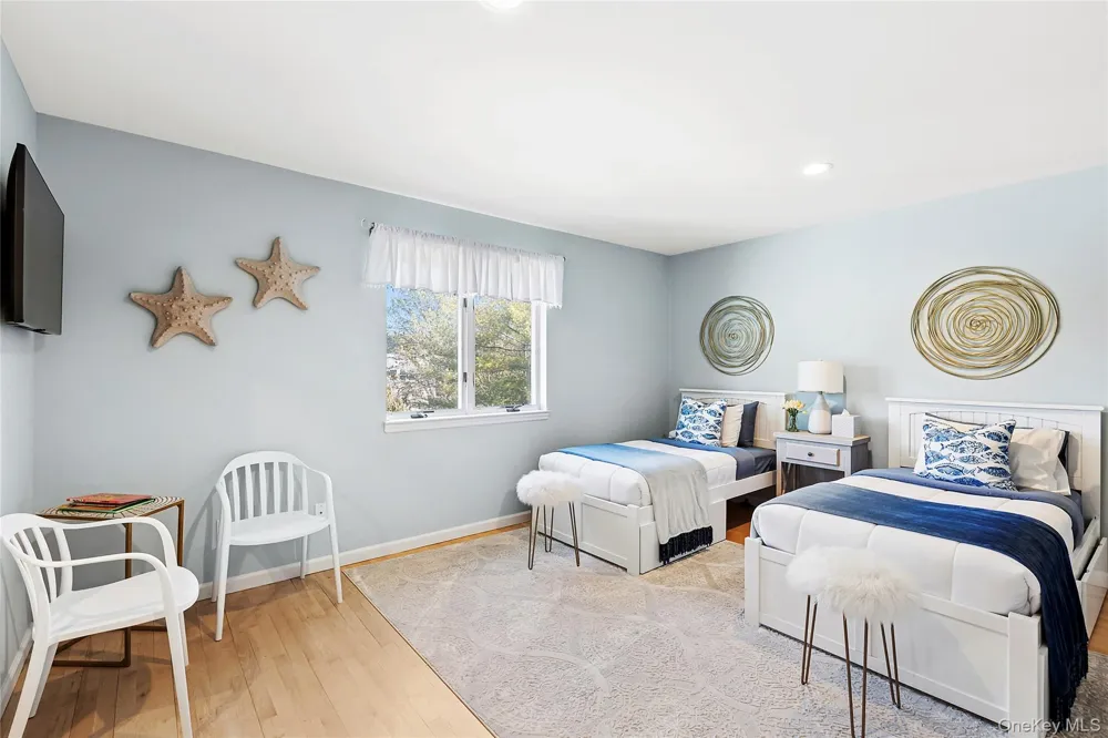 4 Polo Grounds Lane East Quogue, NY 11942