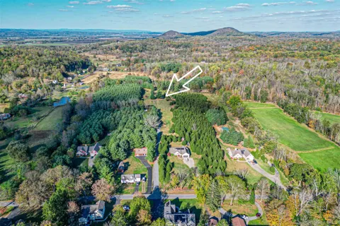 5 Spruce Hill Lane
