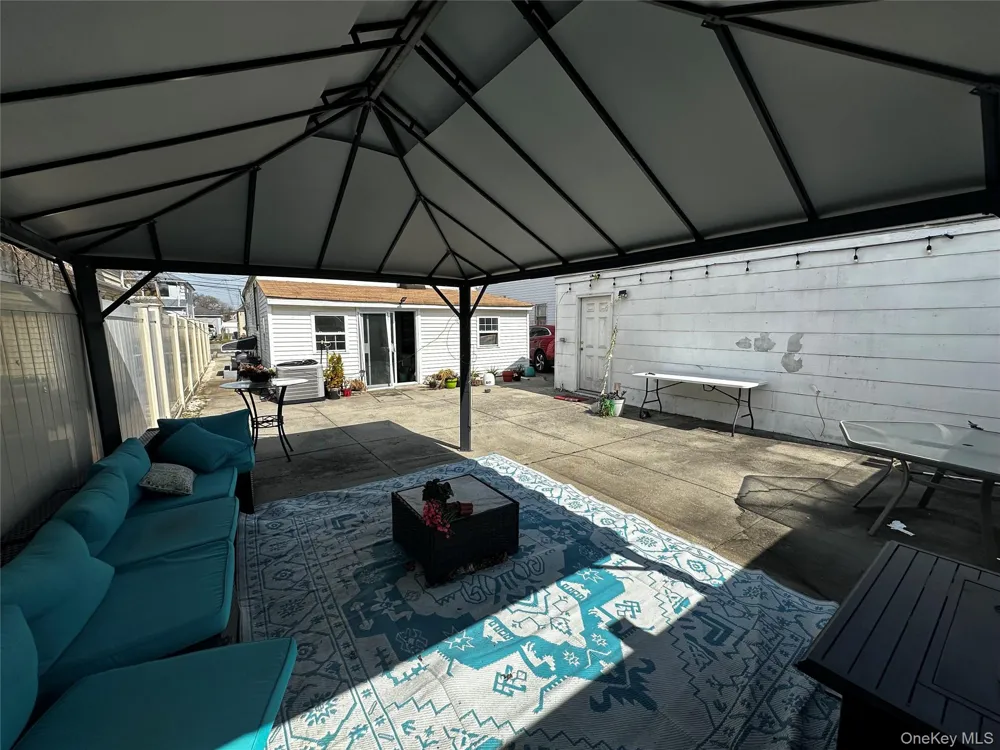 24116 148th Road Rosedale, NY 11422