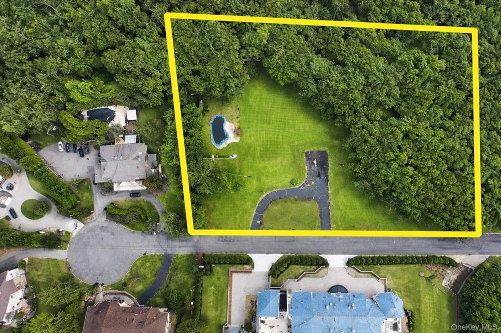 17 Briarwood Lane Suffern, NY 10901