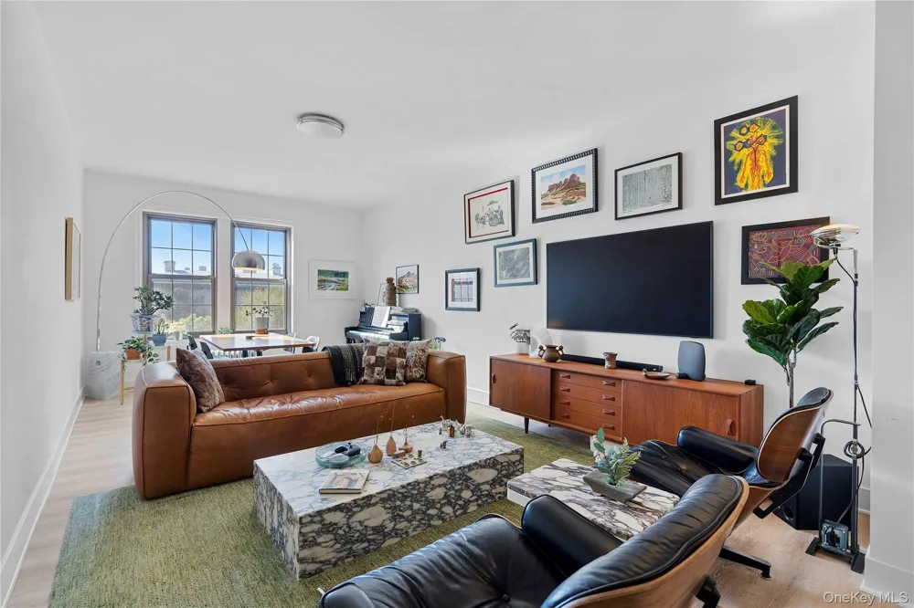 1100 Grand Concourse #4B Bronx, NY 10456
