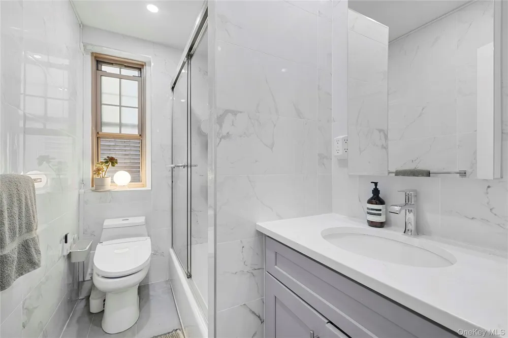 1100 Grand Concourse #4B Bronx, NY 10456