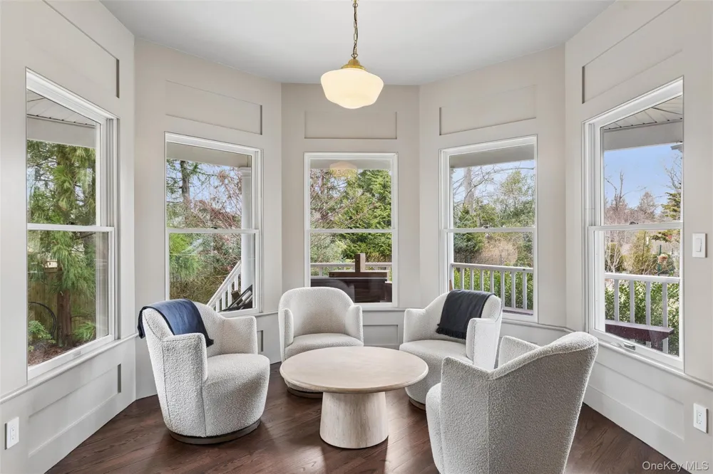 4 Glynn Drive Shelter Island, NY 11964