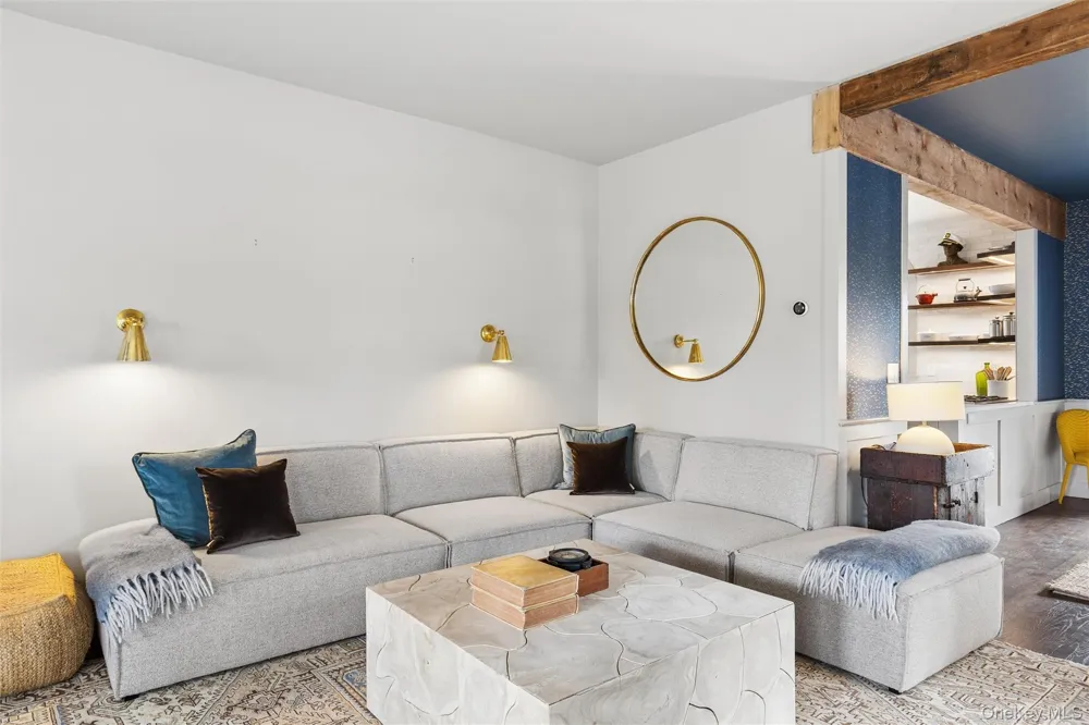 4 Glynn Drive Shelter Island, NY 11964