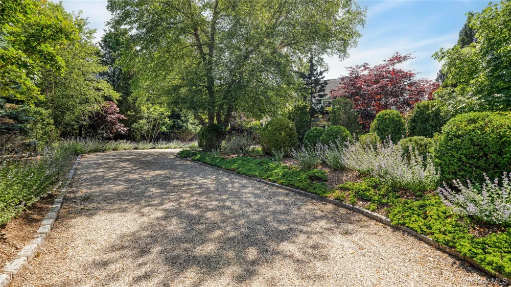 4 Glynn Drive Shelter Island, NY 11964