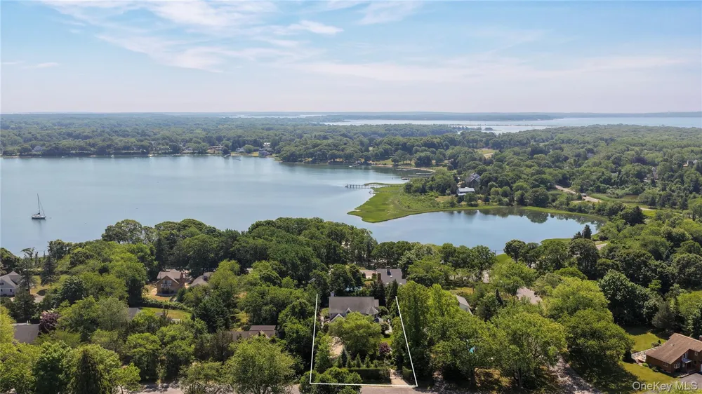 4 Glynn Drive Shelter Island, NY 11964
