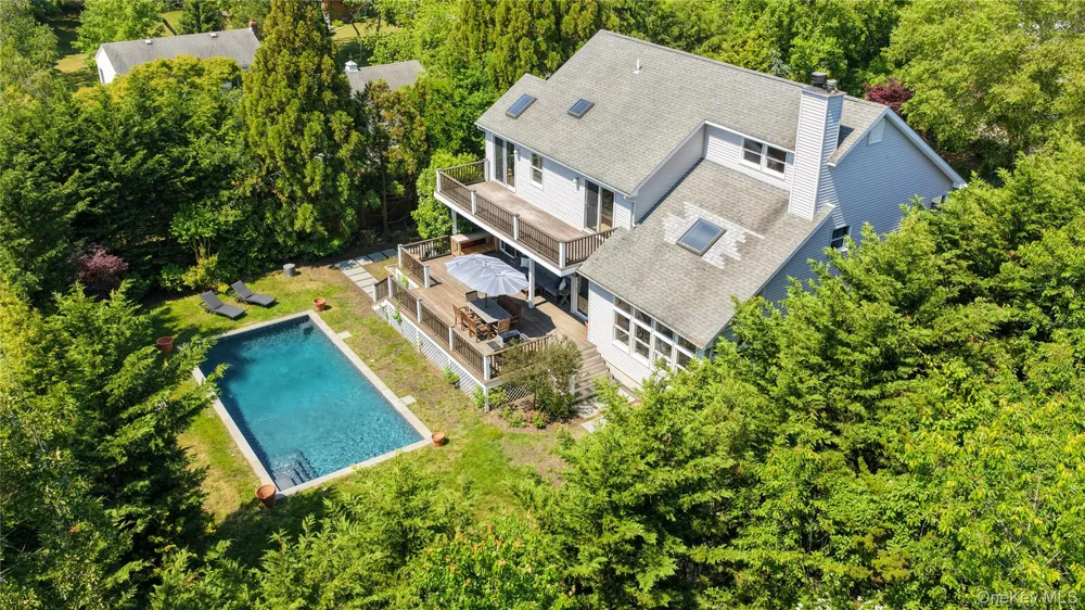 4 Glynn Drive Shelter Island, NY 11964