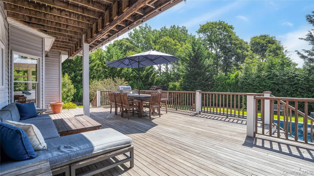 4 Glynn Drive Shelter Island, NY 11964