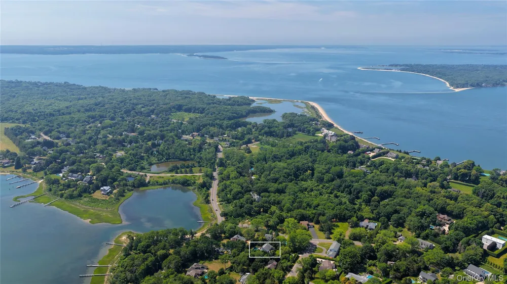 4 Glynn Drive Shelter Island, NY 11964