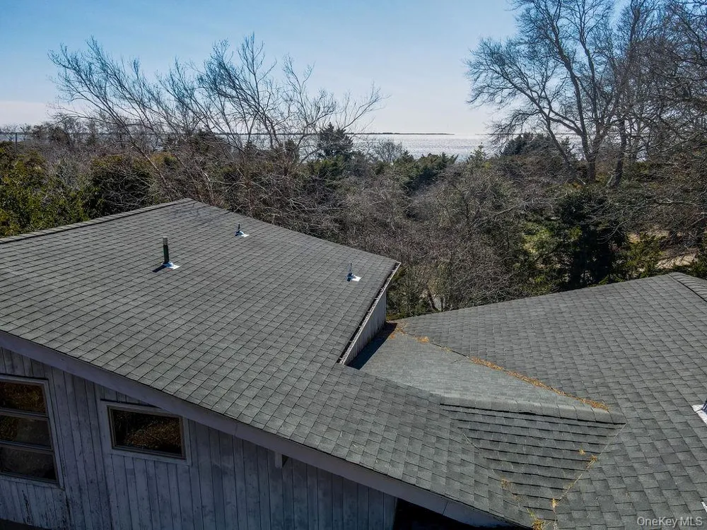 27 Atterbury Road Southampton, NY 11968