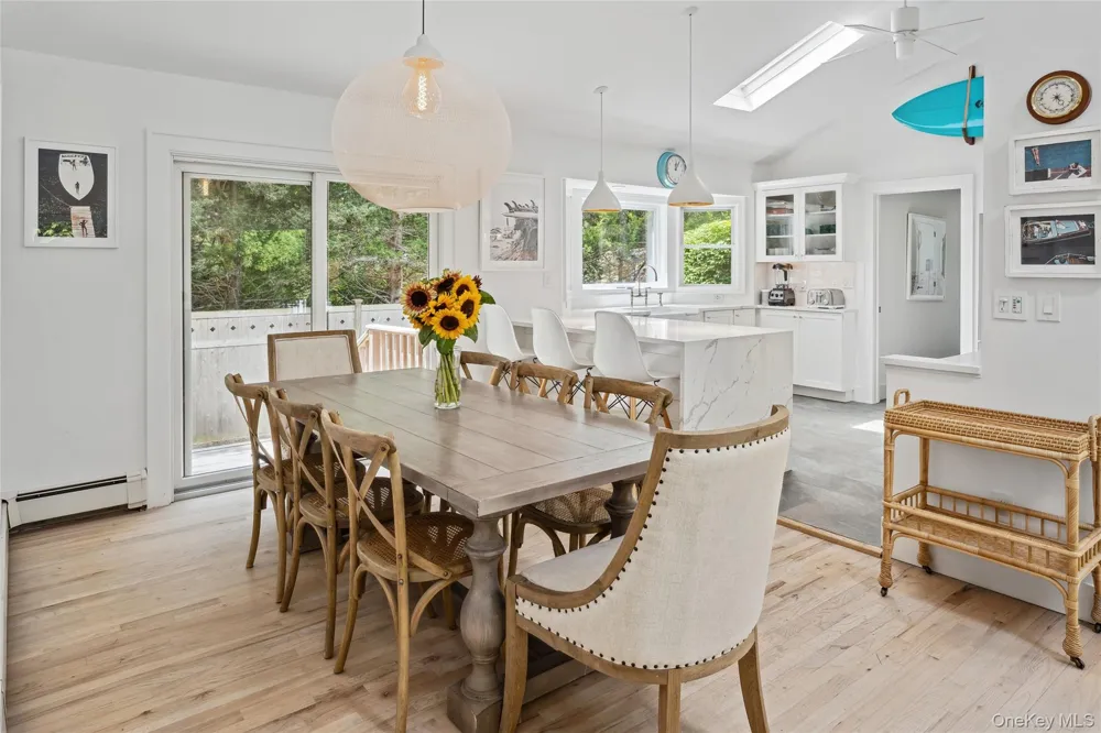 42 Oak Street Westhampton Beach, NY 11978