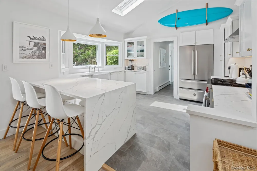 42 Oak Street Westhampton Beach, NY 11978