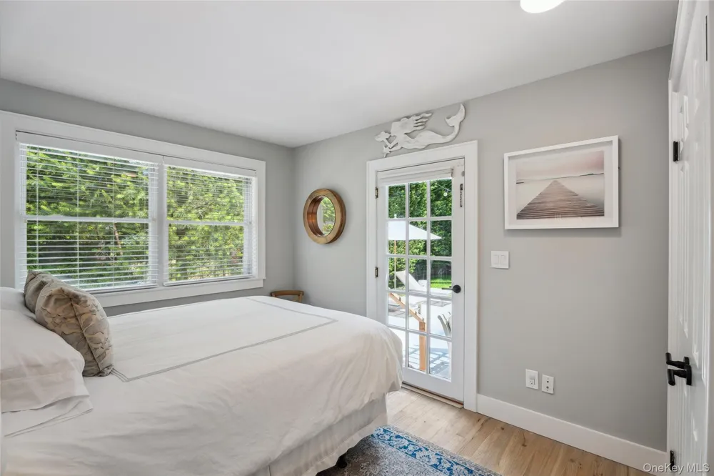 42 Oak Street Westhampton Beach, NY 11978