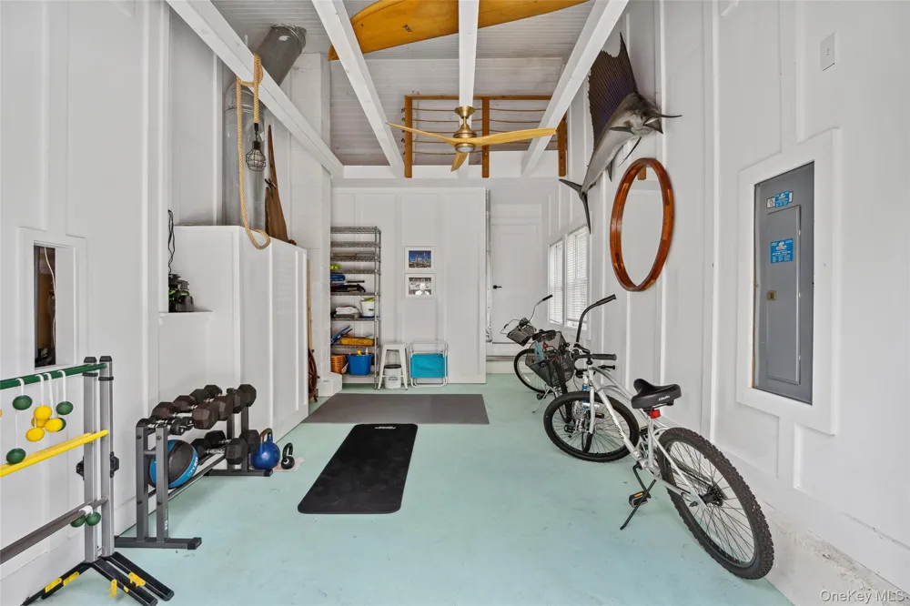 42 Oak Street Westhampton Beach, NY 11978