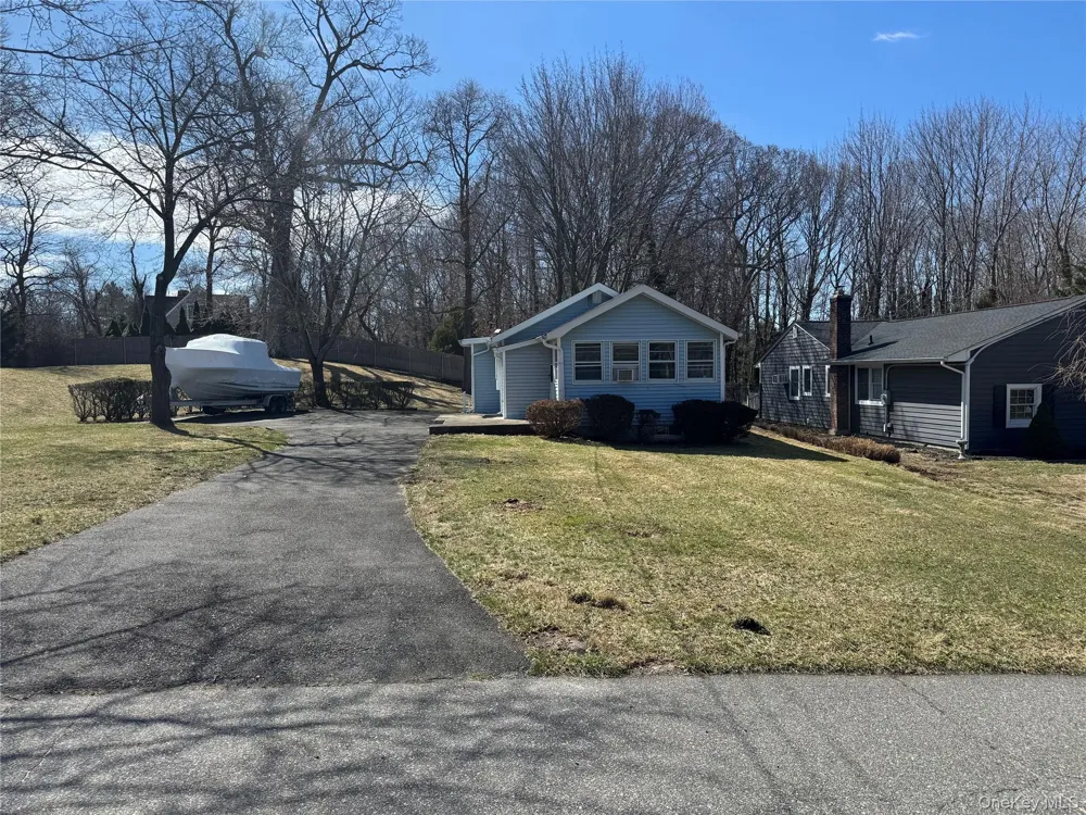 44 Cedar Drive Miller Place, NY 11764