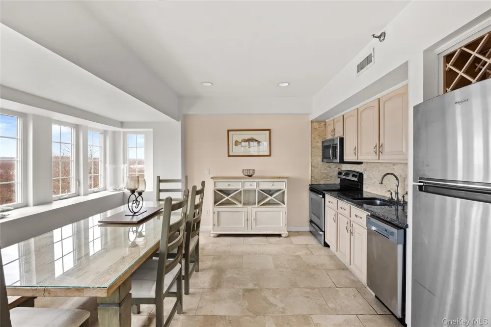 236 Edgemere Street #314 Montauk, NY 11954