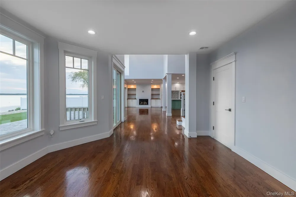72 Grandview Drive Shirley, NY 11967