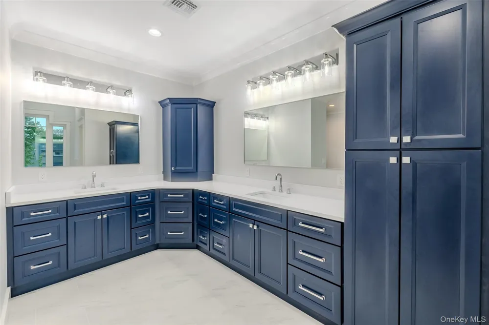 72 Grandview Drive Shirley, NY 11967