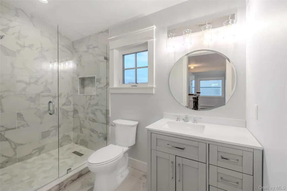 72 Grandview Drive Shirley, NY 11967