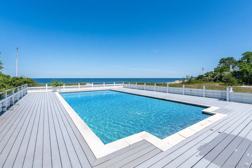 56875 Route 48 Greenport, NY 11944