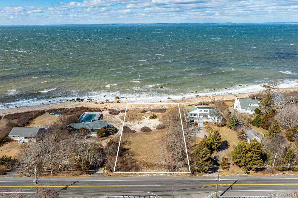 56875 Route 48 Greenport, NY 11944