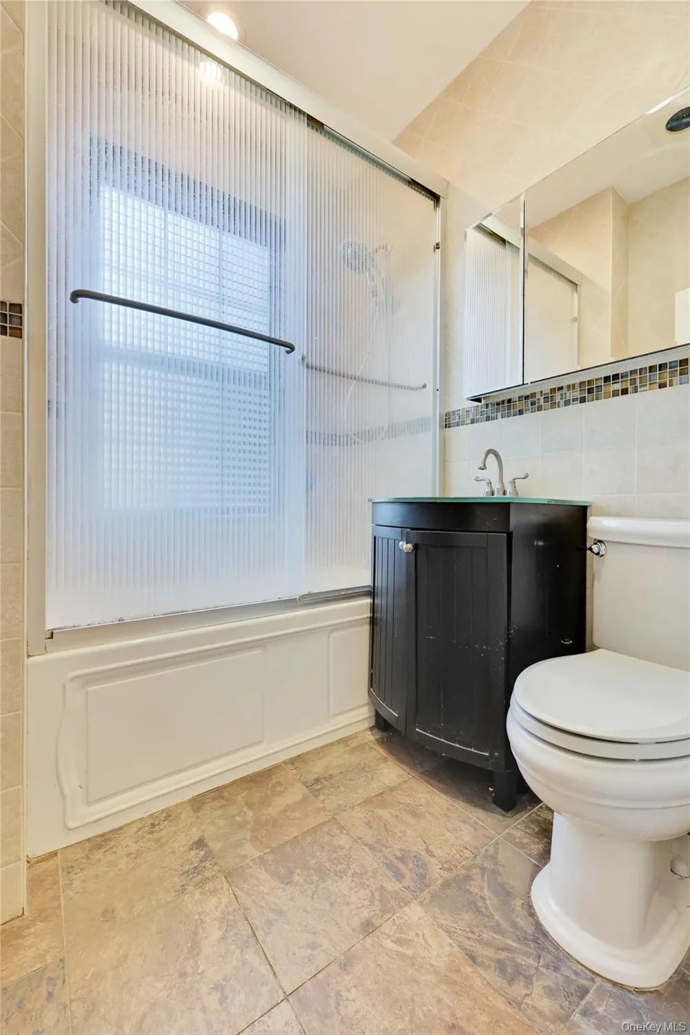819 Broadway #1-G Woodmere, NY 11598