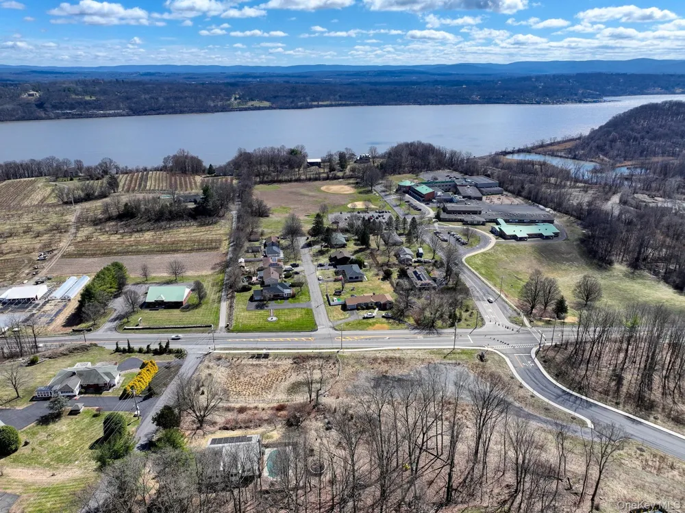 Route 9W Marlboro, NY 12542