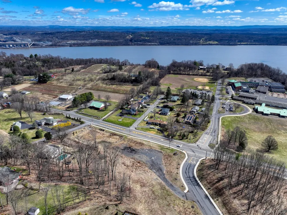 Route 9W Marlboro, NY 12542