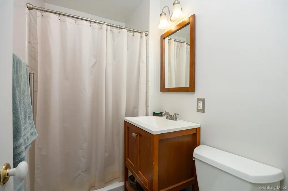 10 Skyline Drive #10 Fishkill, NY 12524