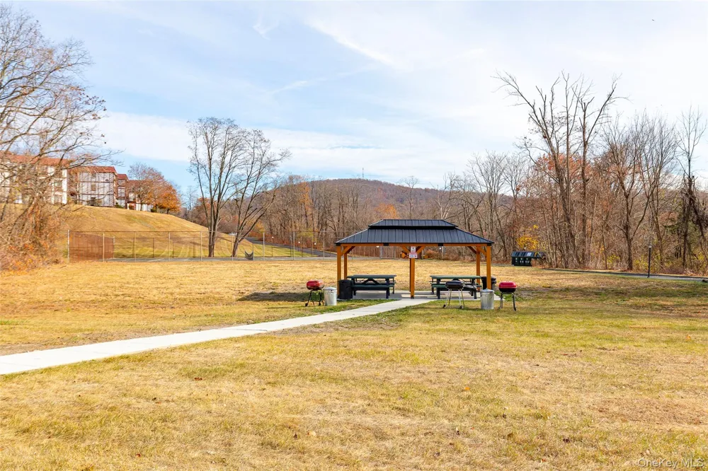 10 Skyline Drive #10 Fishkill, NY 12524