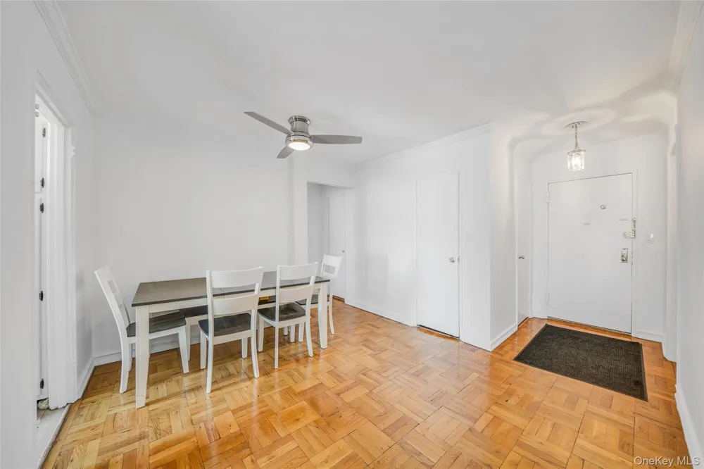 60 Hempstead Avenue #1O Lynbrook, NY 11563