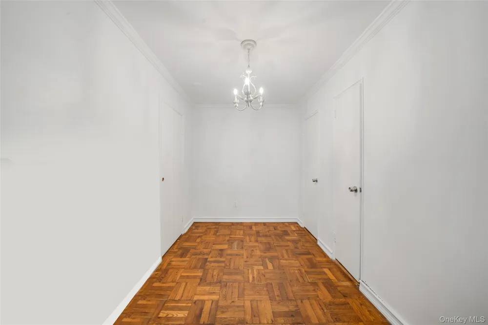 60 Hempstead Avenue #1O Lynbrook, NY 11563