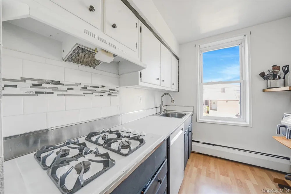 60 Hempstead Avenue #1O Lynbrook, NY 11563